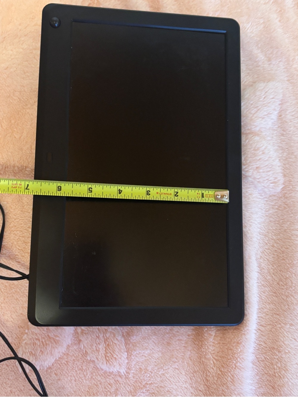 Black Digital Photo Frame with 10" Display - Picture 5 of 5